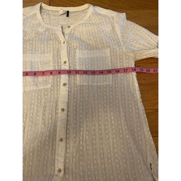 Akemi + Kin Anthropologie women white dotted textured 3/4 sleeve button blouse S - Picture 5 of 9